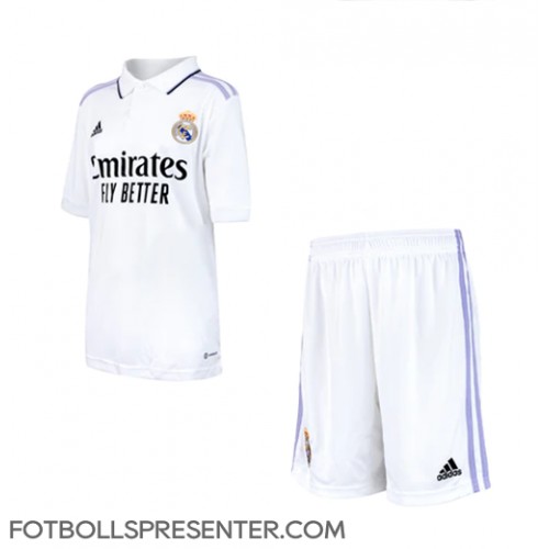 Real Madrid Hemmatröja Barn 2022-23 Kortärmad (+ korta byxor)